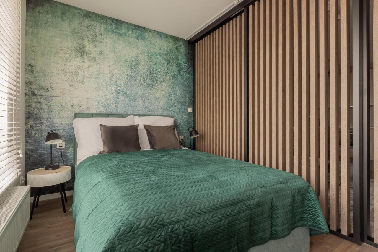 Glow Apartments, Slaska 12 *