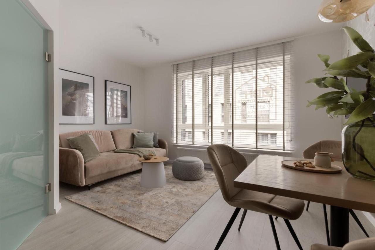 Glow Apartments, Slaska 12 *