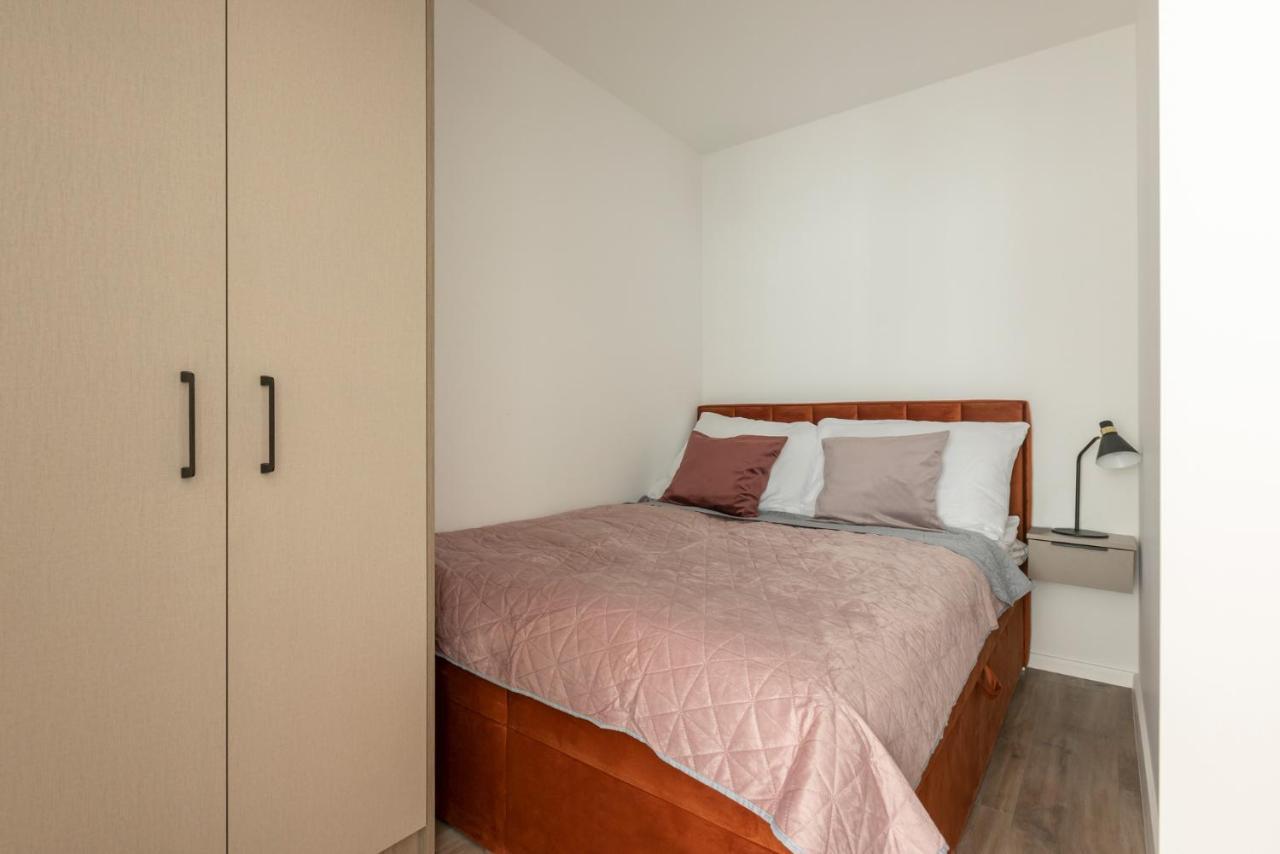 Bh Rent śląska 12 *